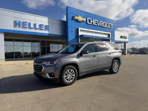 Satin Steel Metallic 2018 Chevrolet Traverse LT Cloth