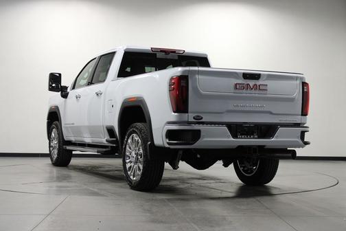 Glacier White Tricoat 2026 GMC Sierra 2500 Denali