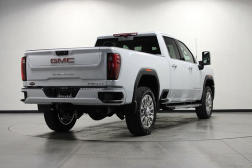 Glacier White Tricoat 2026 GMC Sierra 2500 Denali
