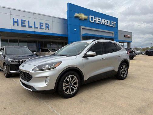 Ingot Silver Metallic 2020 Ford Escape SEL
