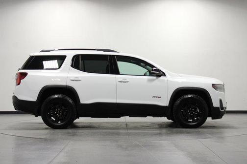 2023 GMC Acadia AWD AT4
