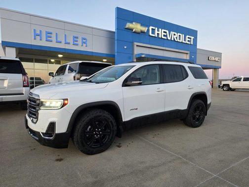 2023 GMC Acadia AWD AT4