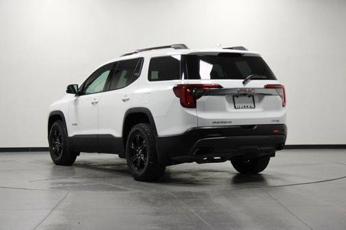 2023 GMC Acadia AWD AT4