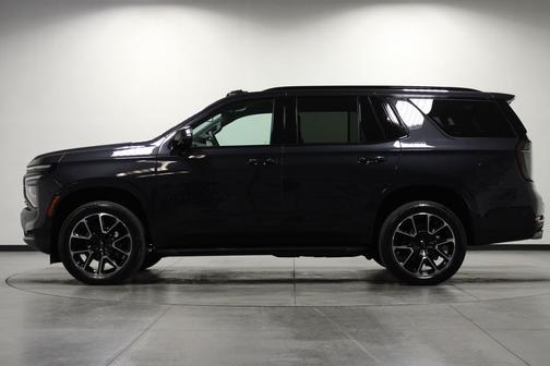 Dark Ash Metallic 2026 Chevrolet Tahoe 4WD RST