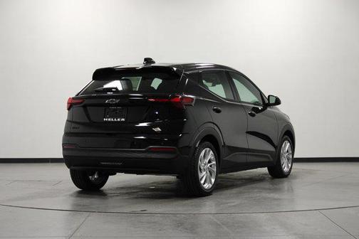 Mosaic Black Metallic 2027 Chevrolet Bolt LT FWD