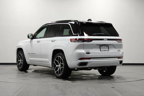 2024 Jeep Grand Cherokee Summit