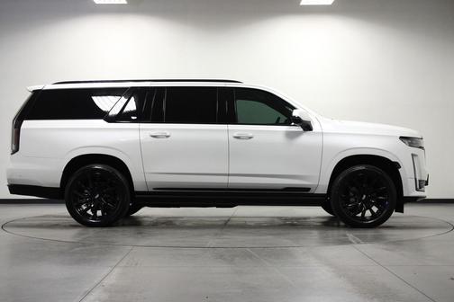 Crystal White Tricoat 2024 Cadillac Escalade ESV Sport Platinum