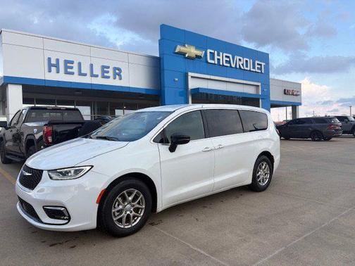 2025 Chrysler Pacifica L