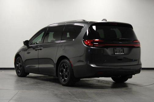 2021 Chrysler Pacifica Hybrid Limited