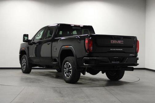 2022 GMC Sierra 2500 AT4