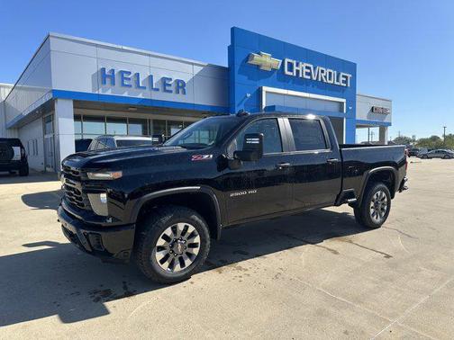Black 2026 Chevrolet Silverado 2500 Custom