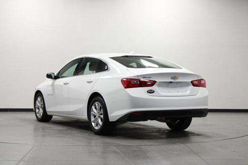 Summit White 2023 Chevrolet Malibu 1LT