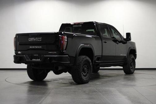 2024 GMC Sierra 2500 AT4