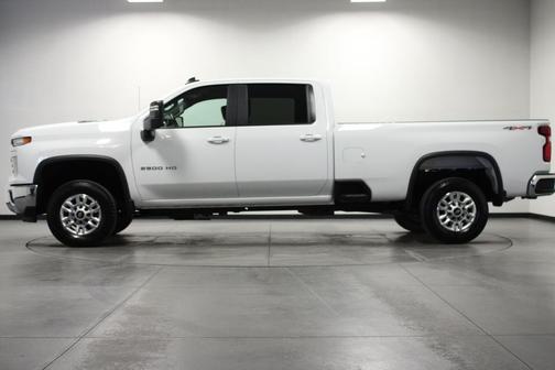 Summit White 2025 Chevrolet Silverado 2500 LT