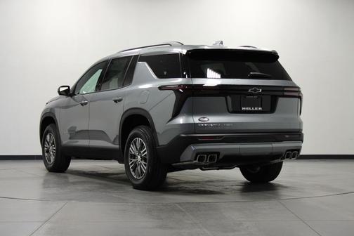 Sterling Gray Metallic 2026 Chevrolet Traverse LT