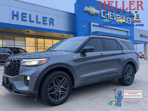 Carbonized Gray Metallic 2025 Ford Explorer ST-Line
