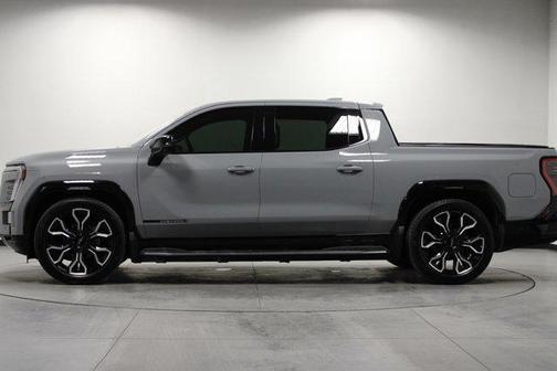 2024 GMC Sierra EV Denali Edition 1