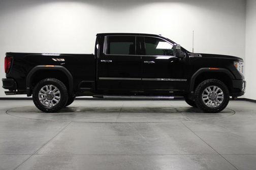 Onyx Black 2022 GMC Sierra 2500 Denali