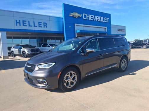 Granite Crystal Metallic Clearcoat 2023 Chrysler Pacifica Limited