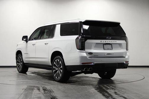 2025 Chevrolet Suburban 4WD High Country
