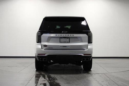 2025 Chevrolet Suburban 4WD High Country