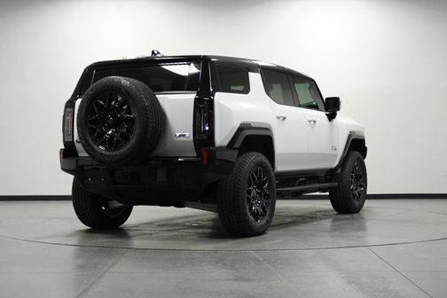 Interstellar White 2025 GMC HUMMER EV SUV 3X