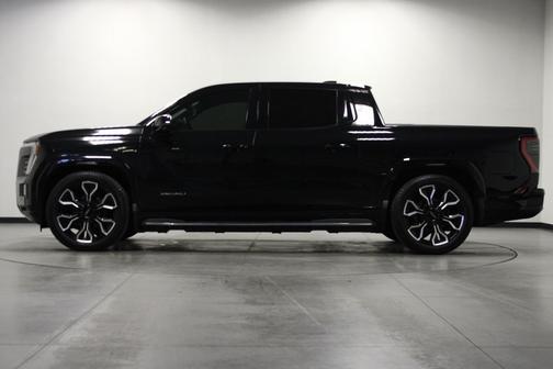 Onyx Black 2025 GMC Sierra EV Max Range Denali