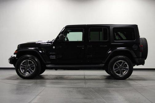 Black Clearcoat 2018 Jeep Wrangler Unlimited Sahara