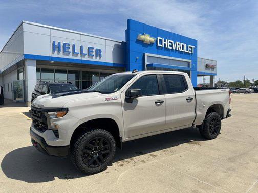 White Sands 2026 Chevrolet Silverado 1500 Custom Trail Boss