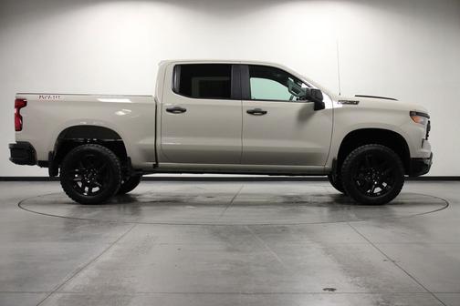 White Sands 2026 Chevrolet Silverado 1500 Custom Trail Boss