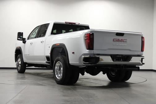 Summit White 2026 GMC Sierra 3500 SLE