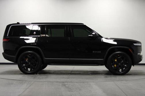 2023 Rivian R1S Adventure