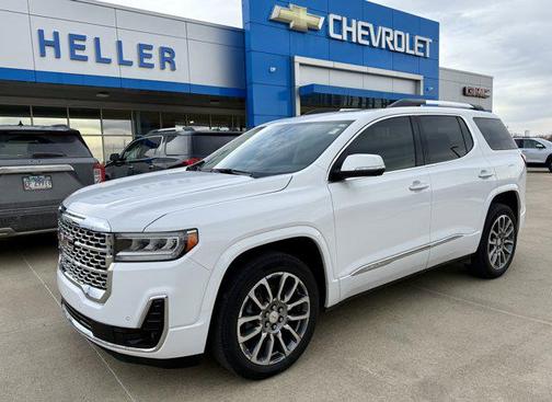 2023 GMC Acadia Denali