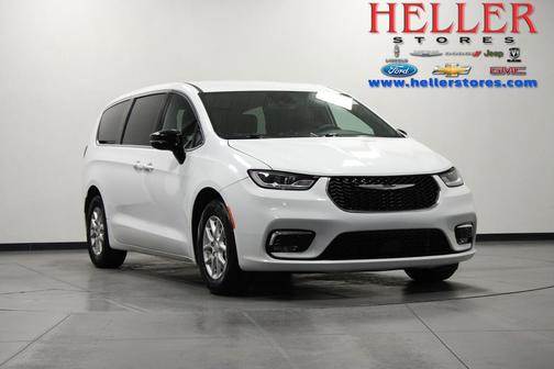 Bright White Clearcoat 2025 Chrysler Pacifica L