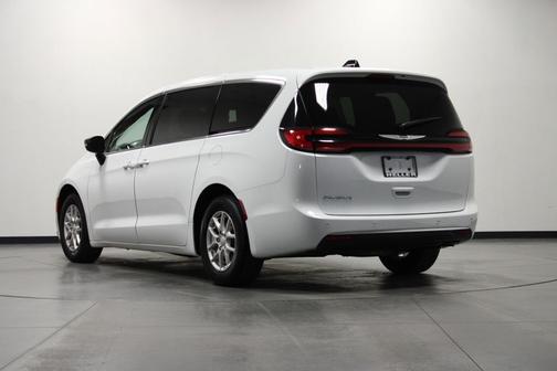 Bright White Clearcoat 2025 Chrysler Pacifica L