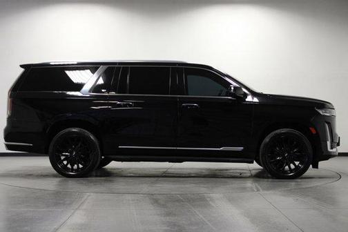 2022 Cadillac Escalade ESV Premium Luxury