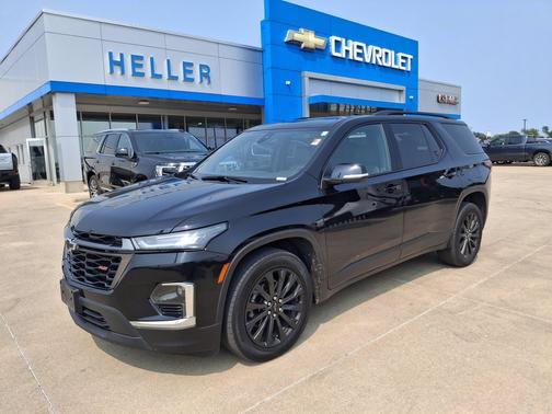 Mosaic Black Metallic 2023 Chevrolet Traverse RS