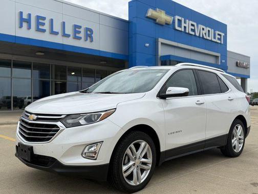 Iridescent Pearl Tricoat 2018 Chevrolet Equinox Premier