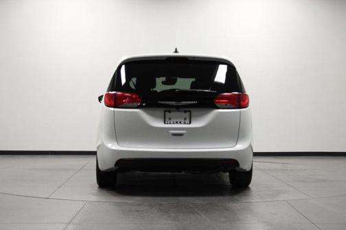 Bright White Clearcoat 2025 Chrysler Voyager LX