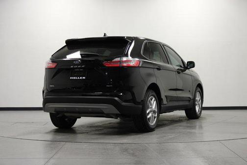 Black Metallic 2021 Ford Edge SEL