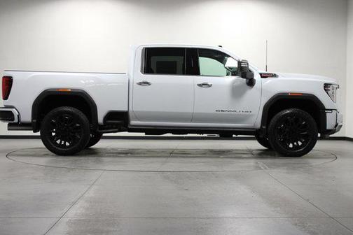 Glacier White Tricoat 2026 GMC Sierra 2500 Denali