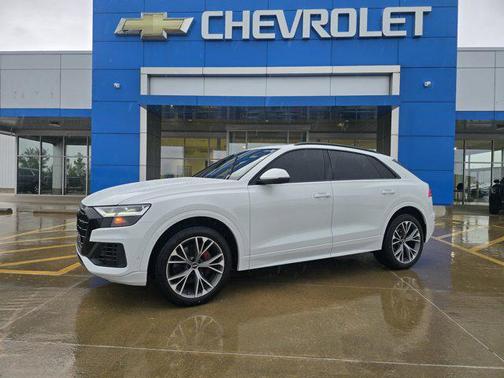 2021 Audi Q8 55 Premium
