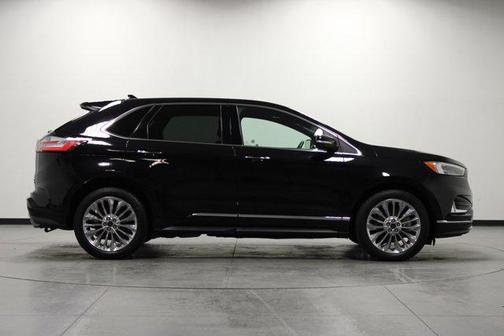 Agate Black 2020 Ford Edge Titanium
