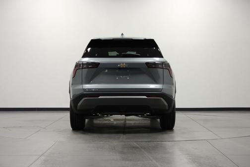Sterling Gray Metallic 2026 Chevrolet Equinox 1LT