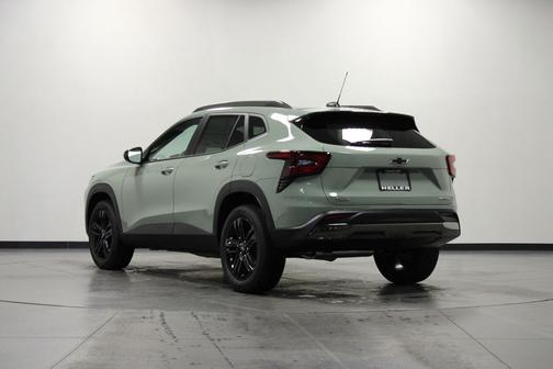 Cacti Green 2026 Chevrolet Trax FWD ACTIV
