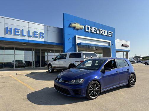 2016 Volkswagen Golf R 4-Door w/DCC & Navigation