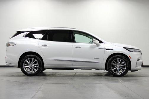 2023 Buick Enclave Avenir AWD