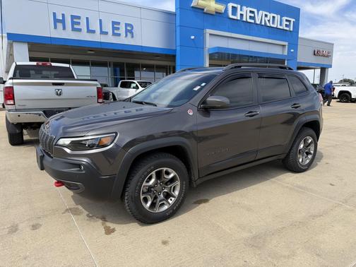 Granite Crystal Metallic Clearcoat 2019 Jeep Cherokee Trailhawk Elite
