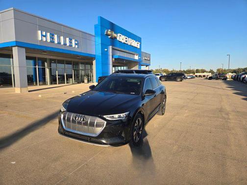 2021 Audi e-tron Premium