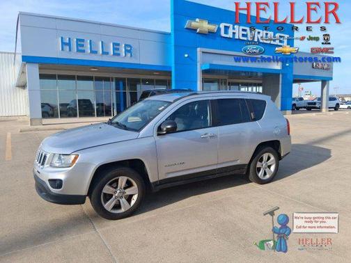 Bright Silver Metallic Clearcoat 2012 Jeep Compass Latitude
